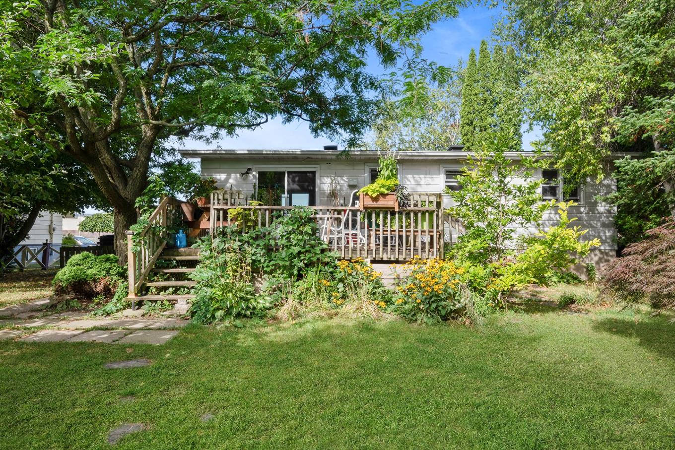 Back facade - 1090 Rue Nadeau, Saint-Jean-Sur-Richelieu, QC - Outdoor