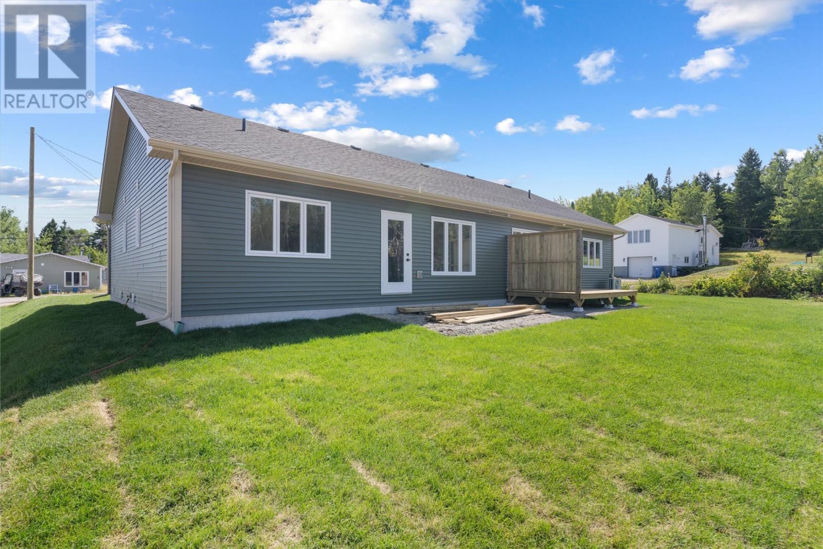 30 Forest Road, Gambo, NL - Outdoor