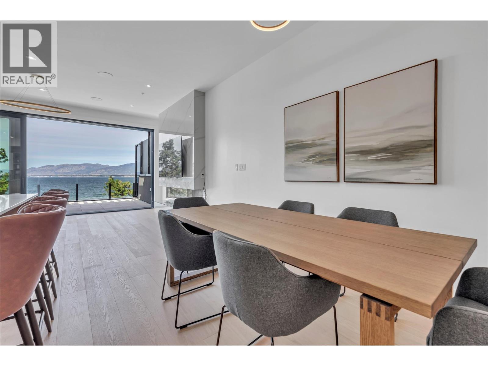 602 Lakeshore Drive Unit# 402, Penticton, BC - Indoor