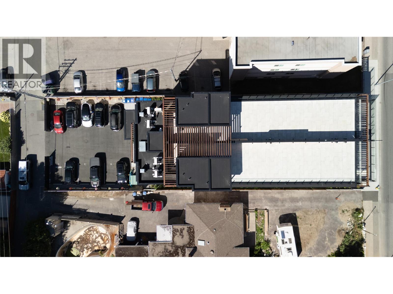 602 Lakeshore Drive Unit# 402, Penticton, BC -