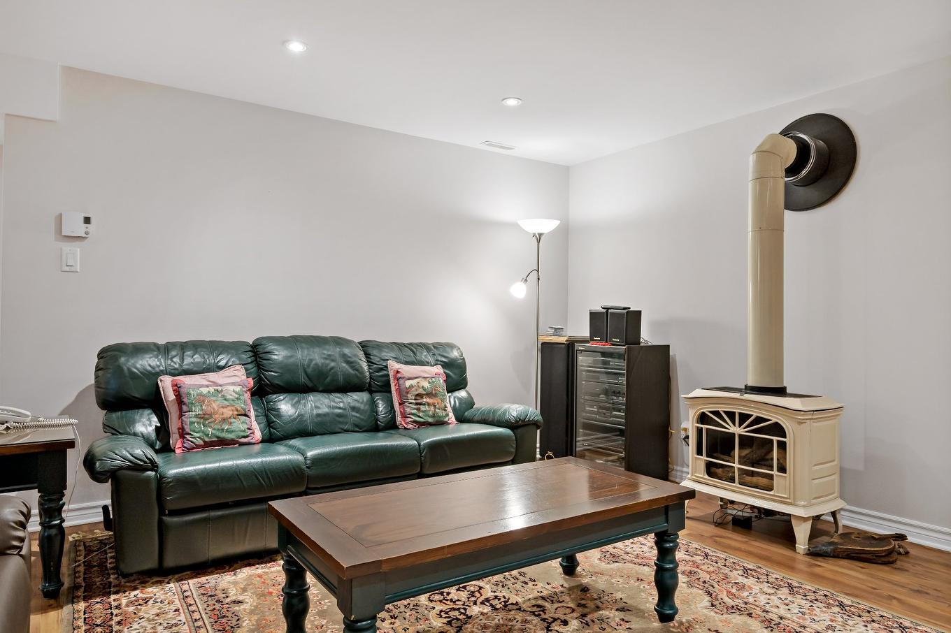 Family room - 535 Rue Émond, Mont-Tremblant, QC - Indoor Photo Showing Living Room