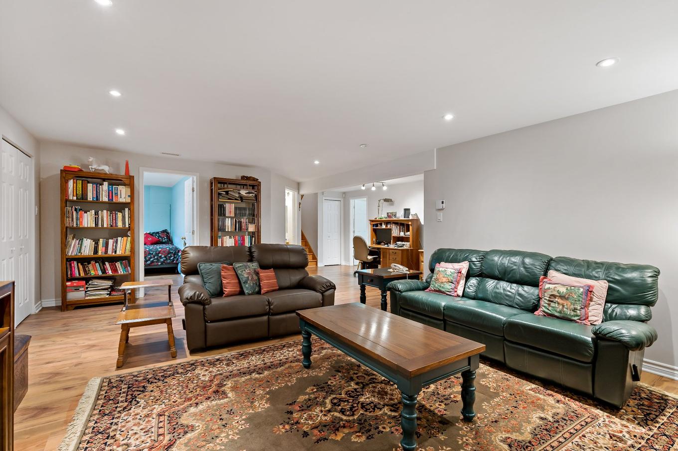 Family room - 535 Rue Émond, Mont-Tremblant, QC - Indoor Photo Showing Living Room