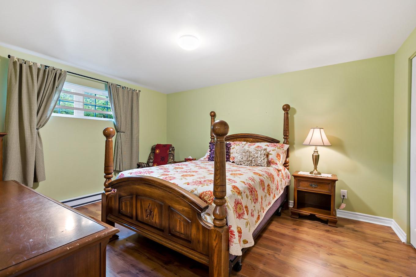 Bedroom - 535 Rue Émond, Mont-Tremblant, QC - Indoor Photo Showing Bedroom