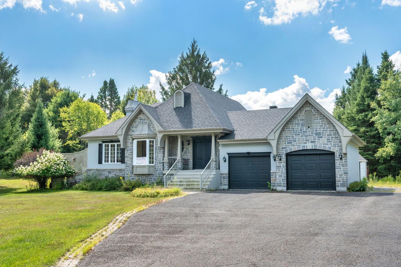 Frontage - 535 Rue Émond, Mont-Tremblant, QC - Outdoor With Facade