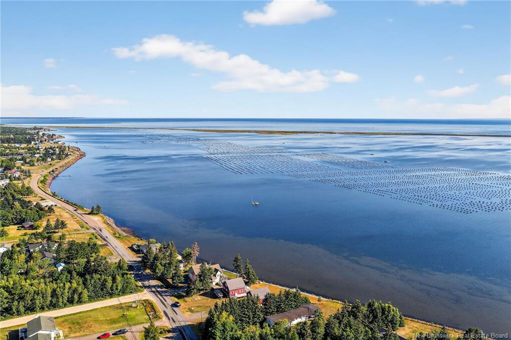 928 475 Rte, Bouctouche Bay, NB