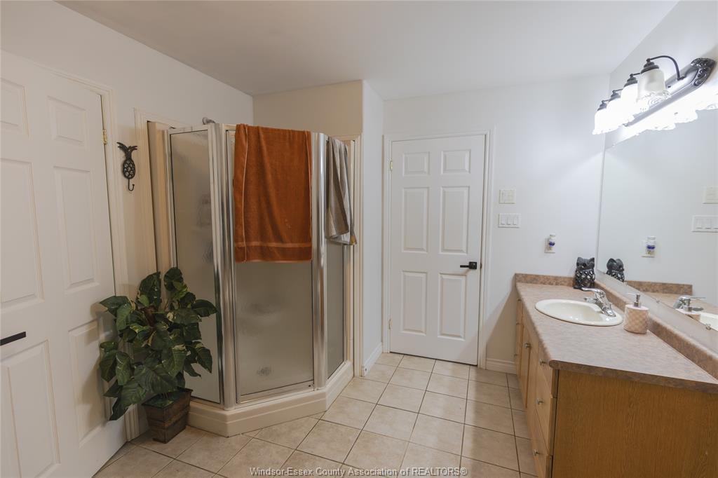 8510 Baseline, Windsor, ON