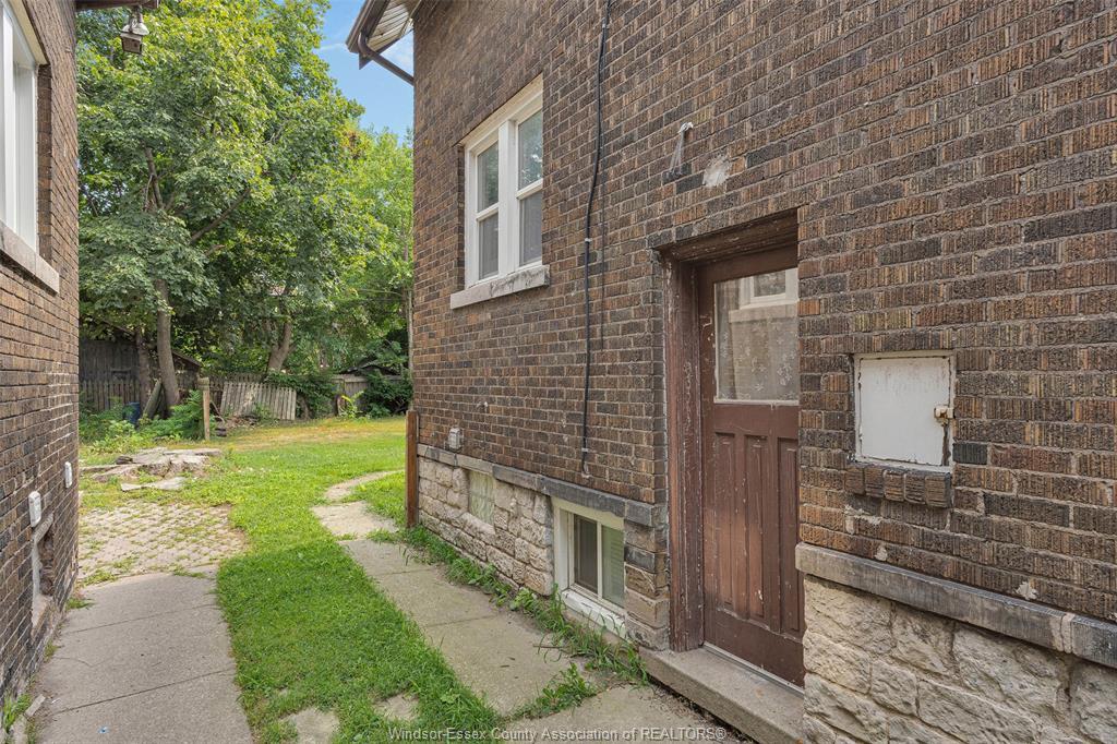 466 Rankin, Windsor, ON