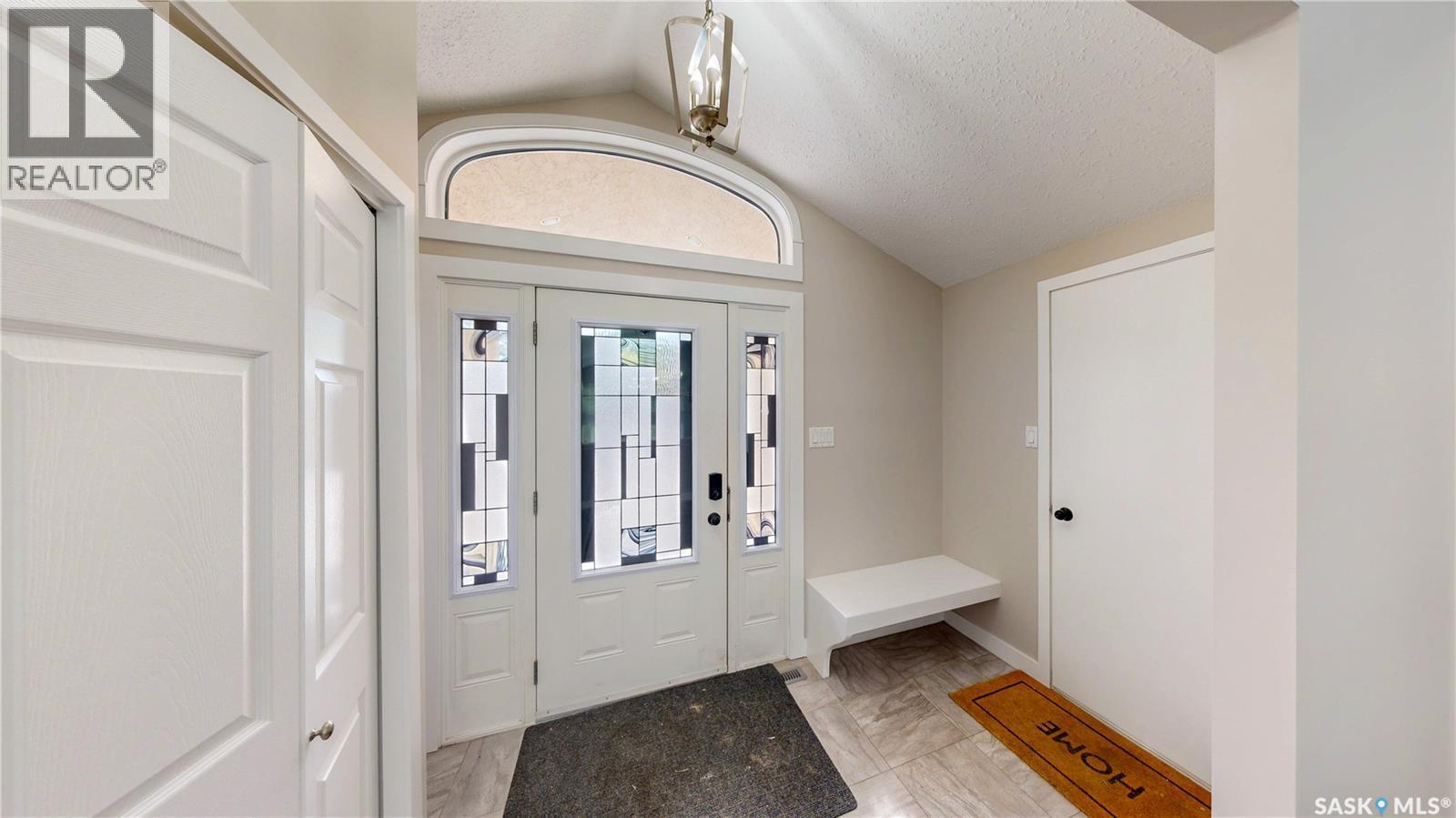 5006 Wascana Vista Court, Regina, SK - Indoor Photo Showing Other Room