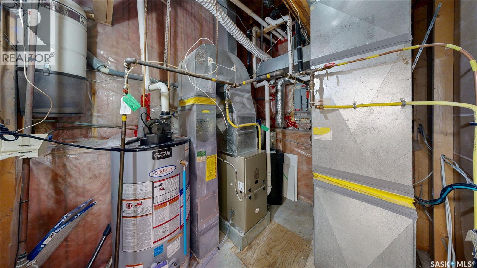 5006 Wascana Vista Court, Regina, SK - Indoor Photo Showing Basement