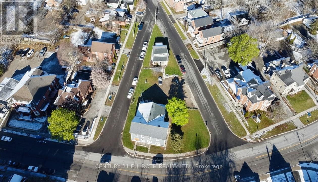 194 Dunlop Street E, Barrie, ON - Outdoor With View