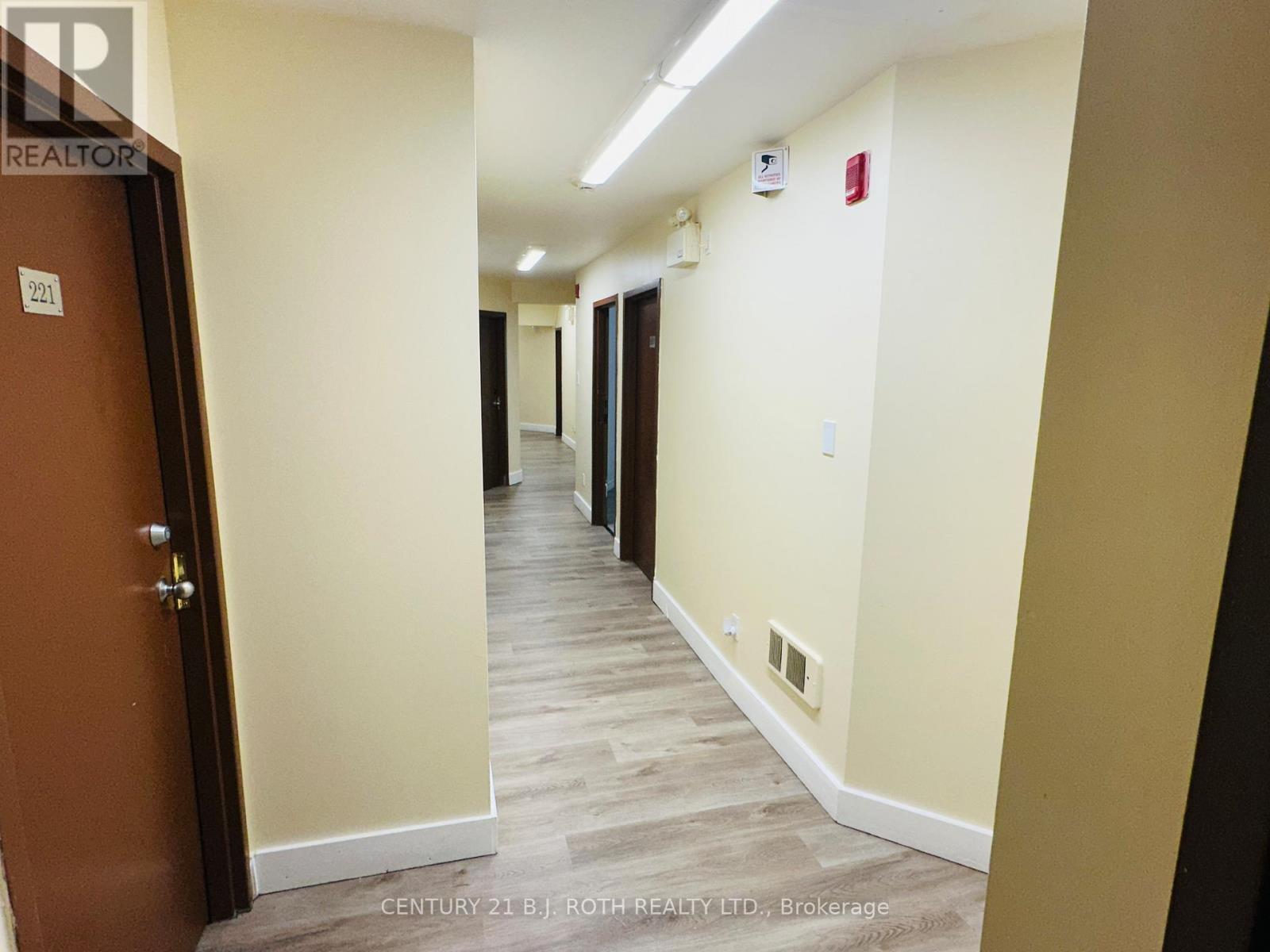 24 North Street N, Barrie, ON - Indoor Photo Showing Other Room
