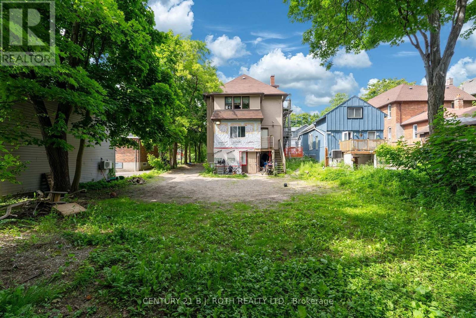 63 Mcdonald Street, Barrie, ON - Outdoor