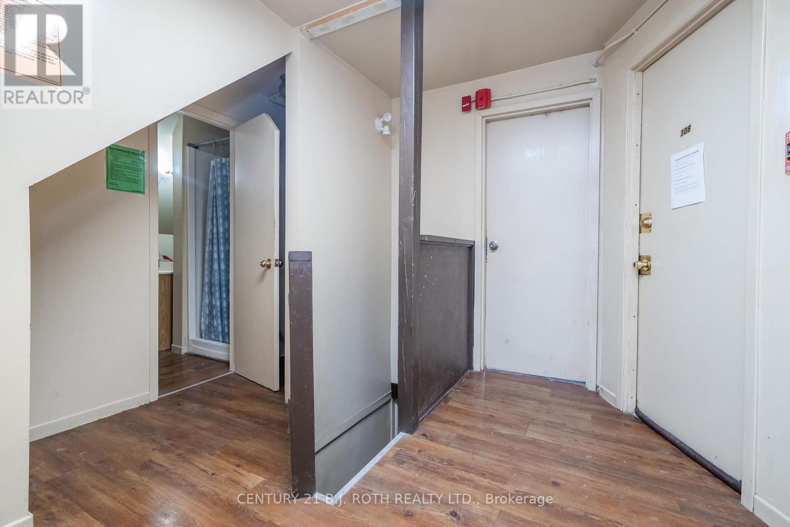 63 Mcdonald Street, Barrie, ON - Indoor Photo Showing Other Room