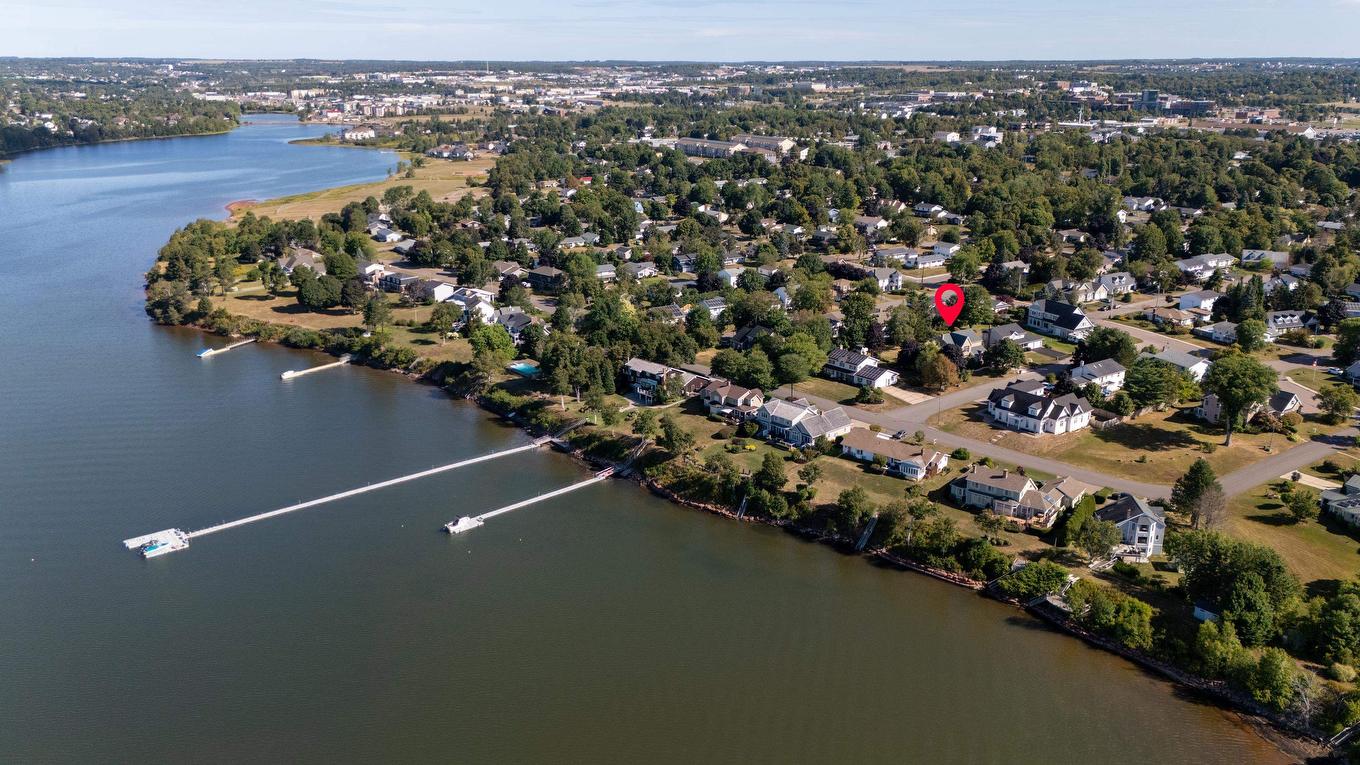 1 Strathmore Lane, Brighton, PE