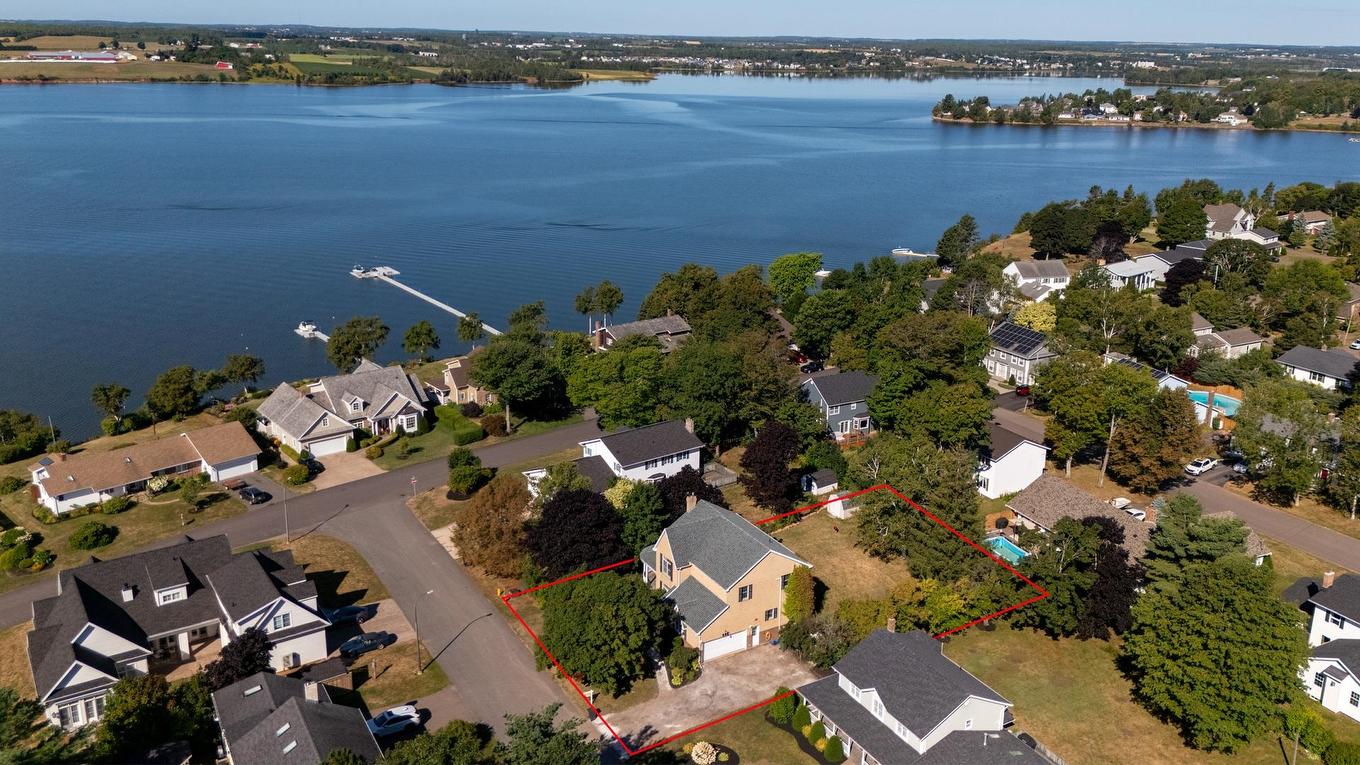 1 Strathmore Lane, Brighton, PE