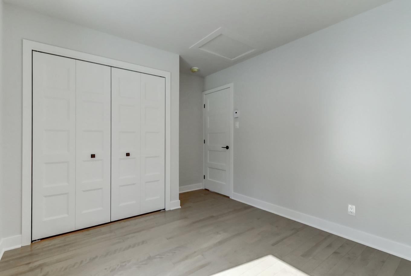 Chambre à coucher - 118 Ch. Des Quatorze-Îles, Saint-Hippolyte, QC - Indoor Photo Showing Other Room