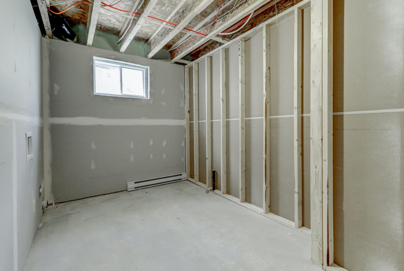 Salle de lavage - 118 Ch. Des Quatorze-Îles, Saint-Hippolyte, QC - Indoor