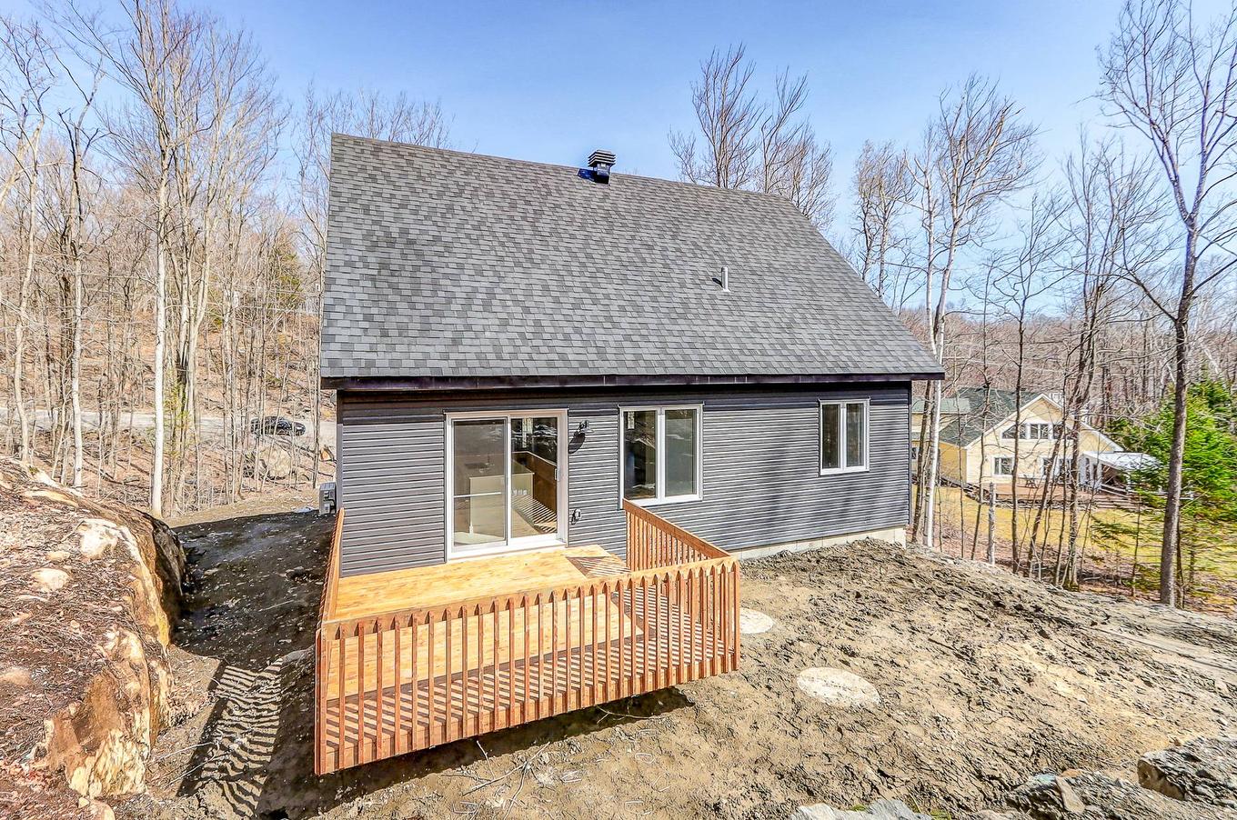 Face arrière - 118 Ch. Des Quatorze-Îles, Saint-Hippolyte, QC - Outdoor