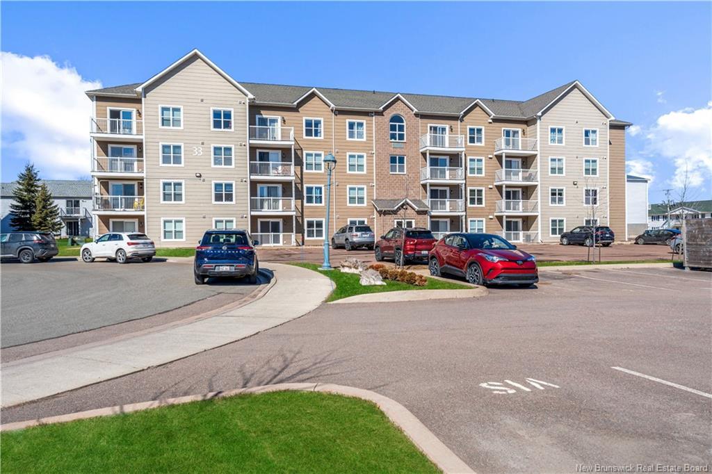 106-33 Sifroi St, Dieppe, NB
