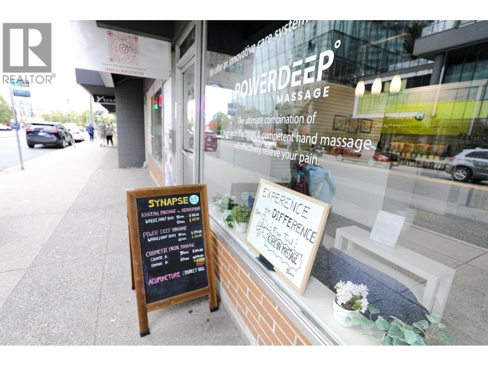 7347B Edmonds Street, Burnaby, BC