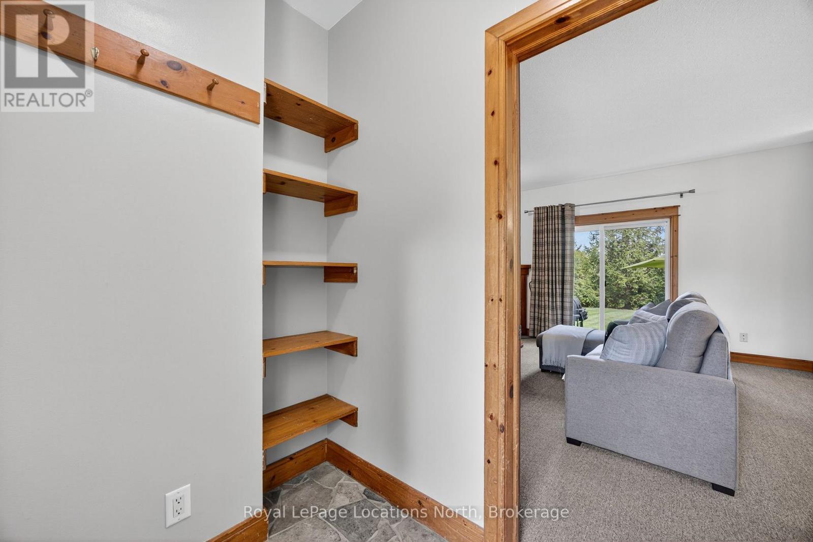 121 - 170 Snowbridge Way, Blue Mountains, ON - Indoor