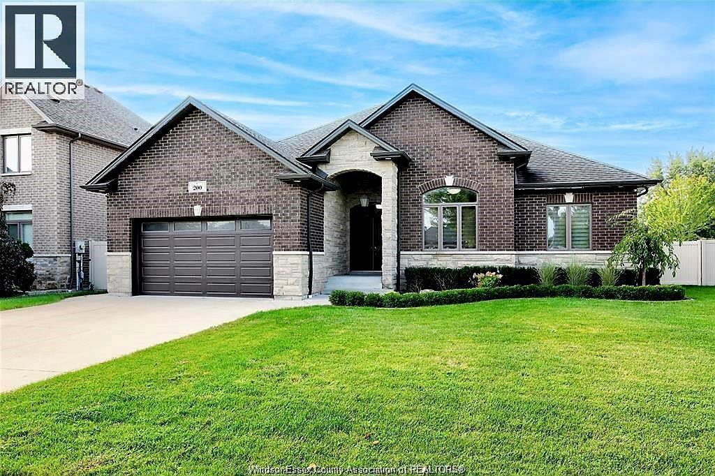 200 Ulster, Lasalle, ON - Outdoor