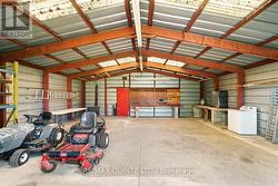 detached workshop/garage -