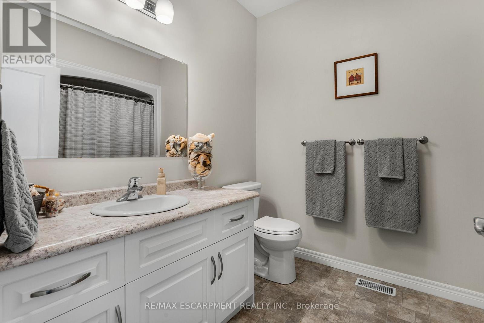 3 Silverthorne Court, Haldimand, ON - Indoor Photo Showing Bathroom