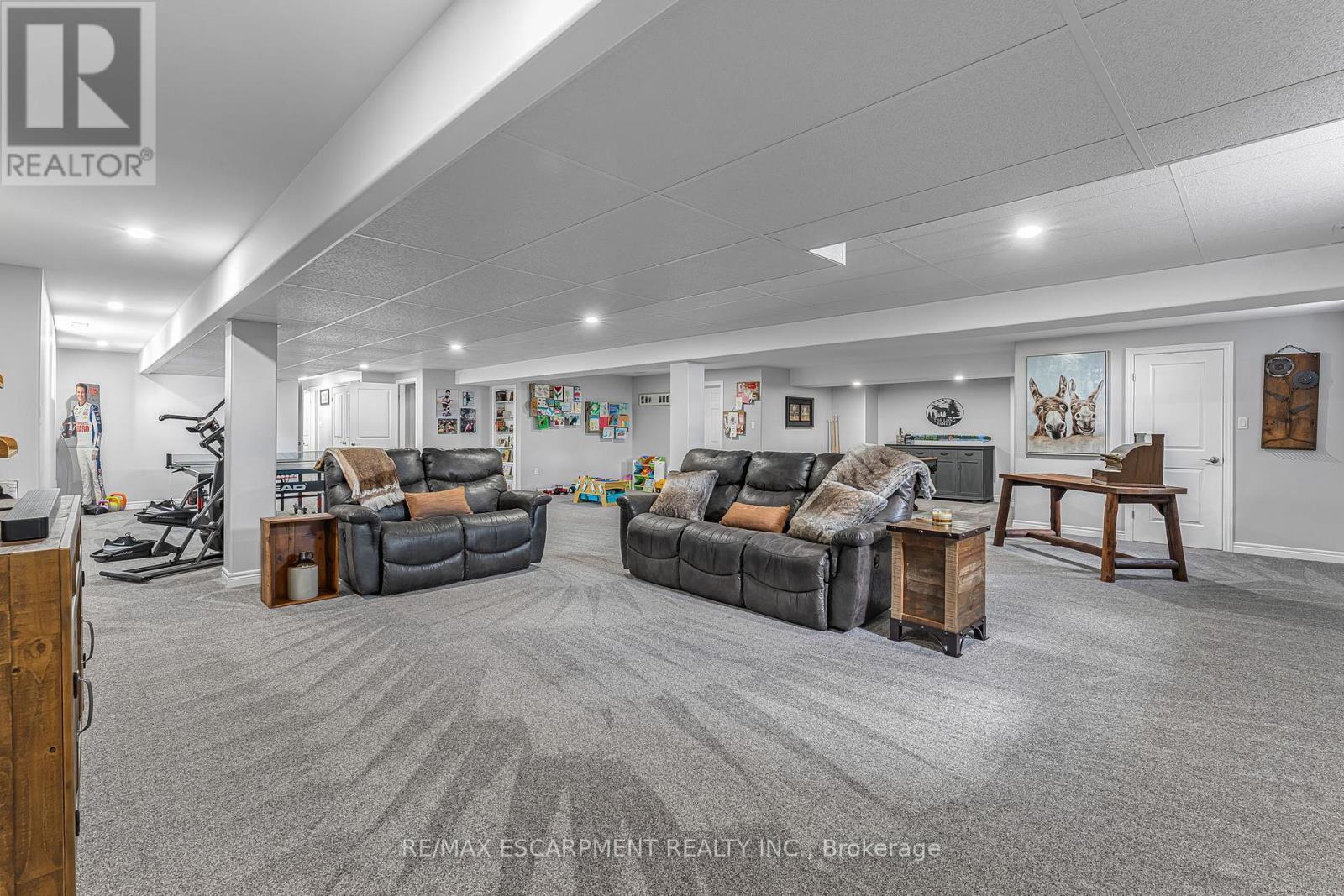 3 Silverthorne Court, Haldimand, ON - Indoor