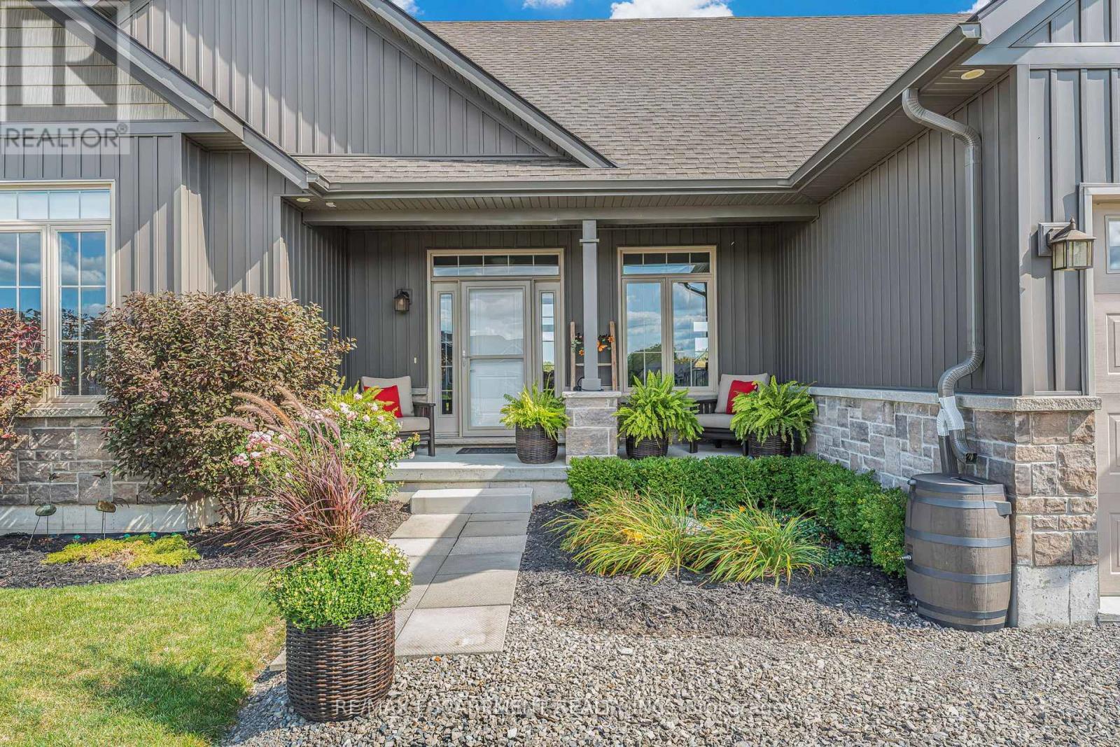 3 Silverthorne Court, Haldimand, ON - Outdoor