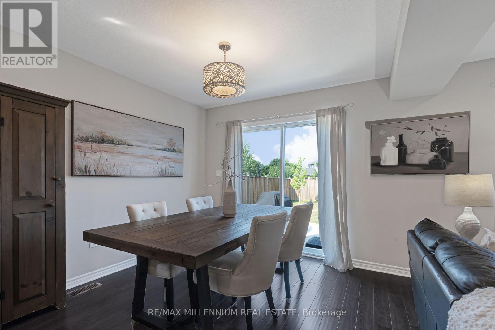 365 Beech Street, Lucan Biddulph, ON - Indoor Photo Showing Dining Room