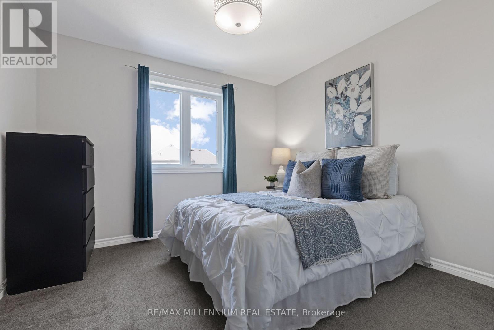 365 Beech Street, Lucan Biddulph, ON - Indoor Photo Showing Bedroom