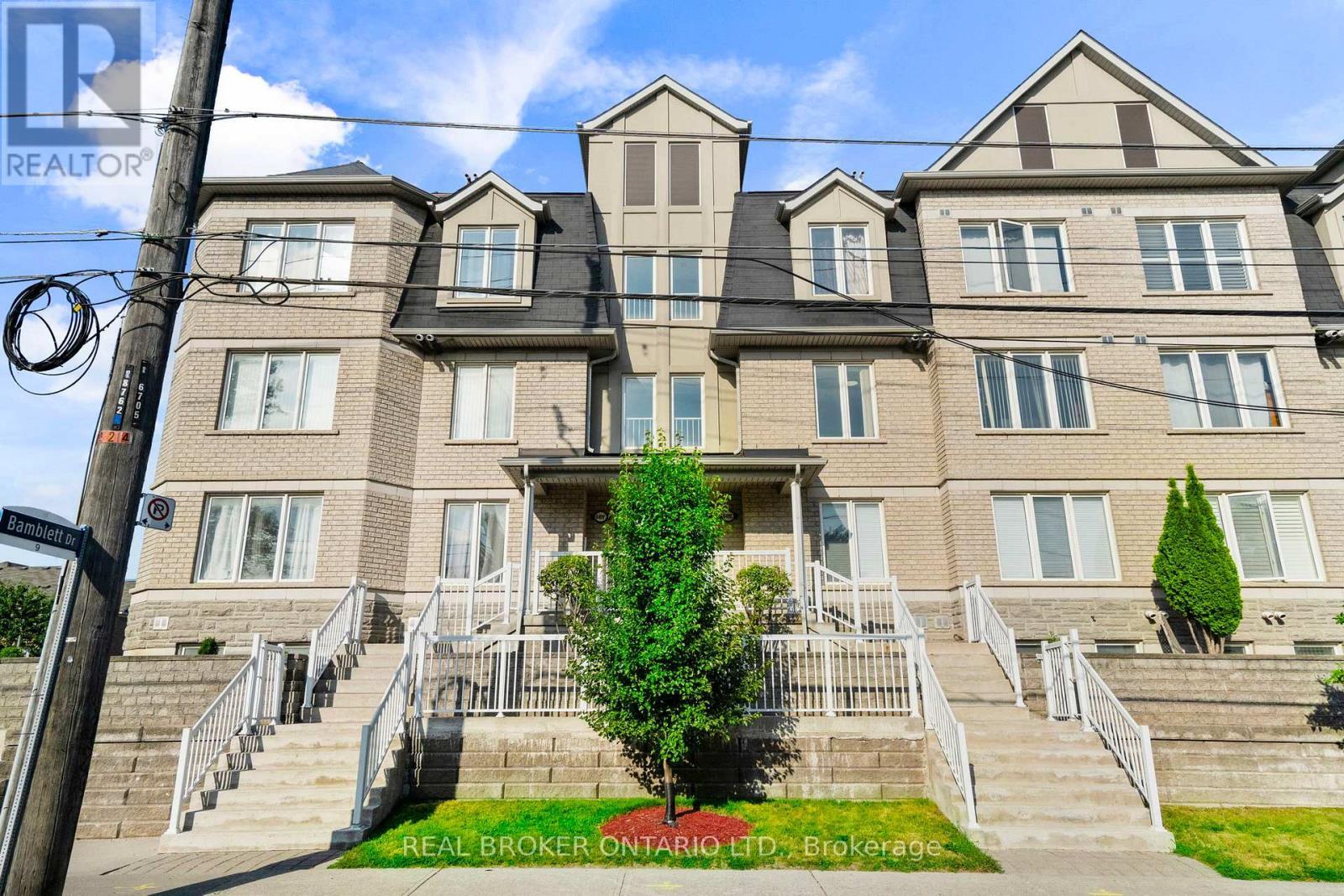 27 - 649E Warden Avenue, Toronto, ON - Outdoor With Facade