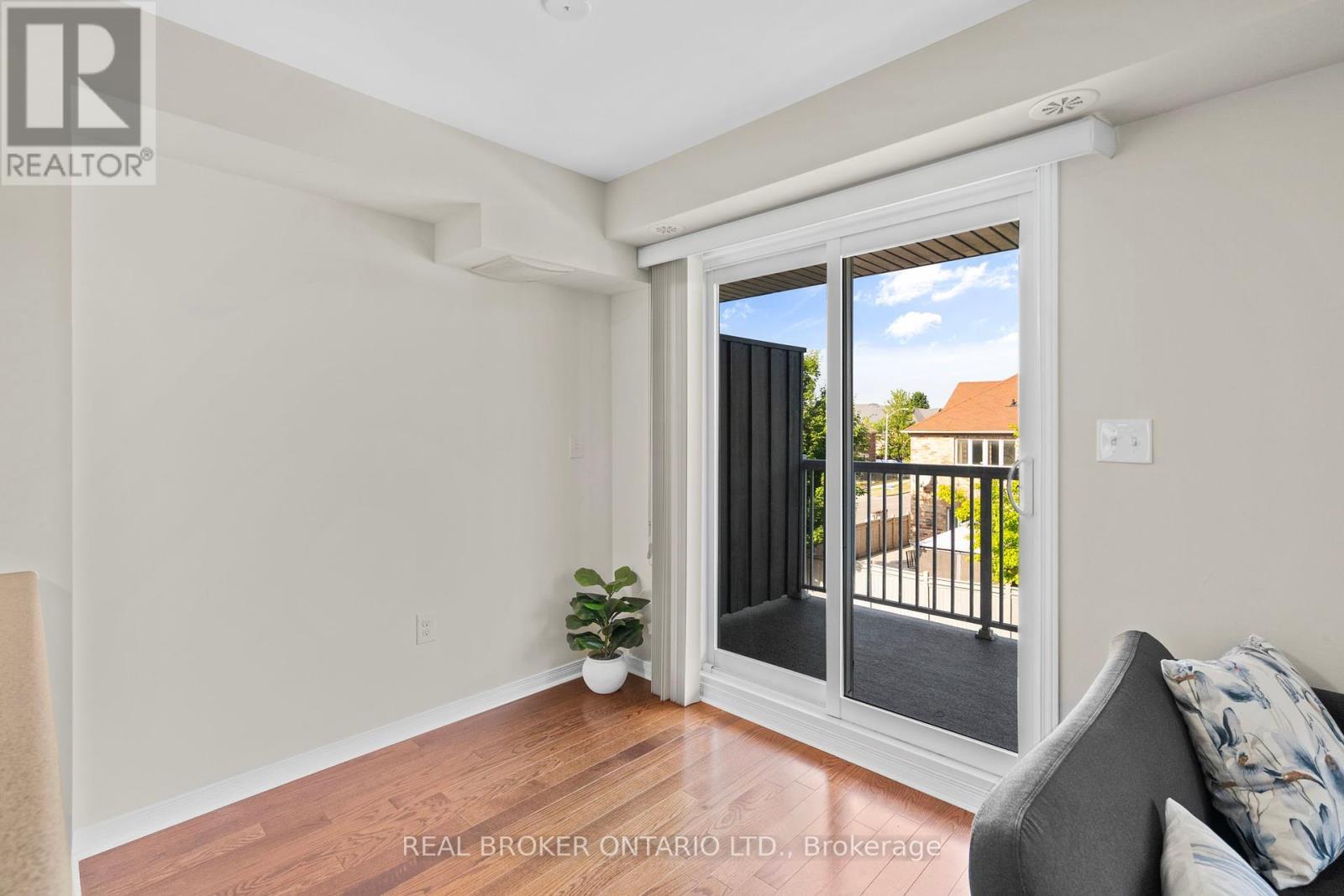 27 - 649E Warden Avenue, Toronto, ON - Photo Showing Other Room