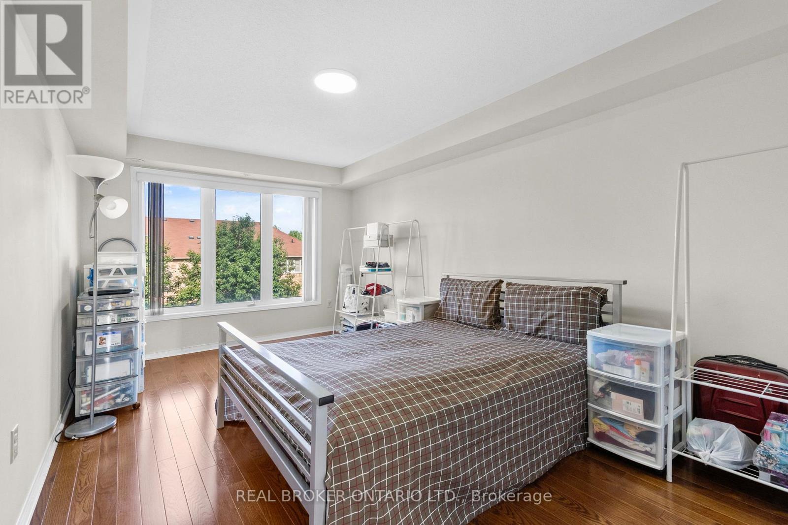 27 - 649E Warden Avenue, Toronto, ON - Indoor Photo Showing Bedroom