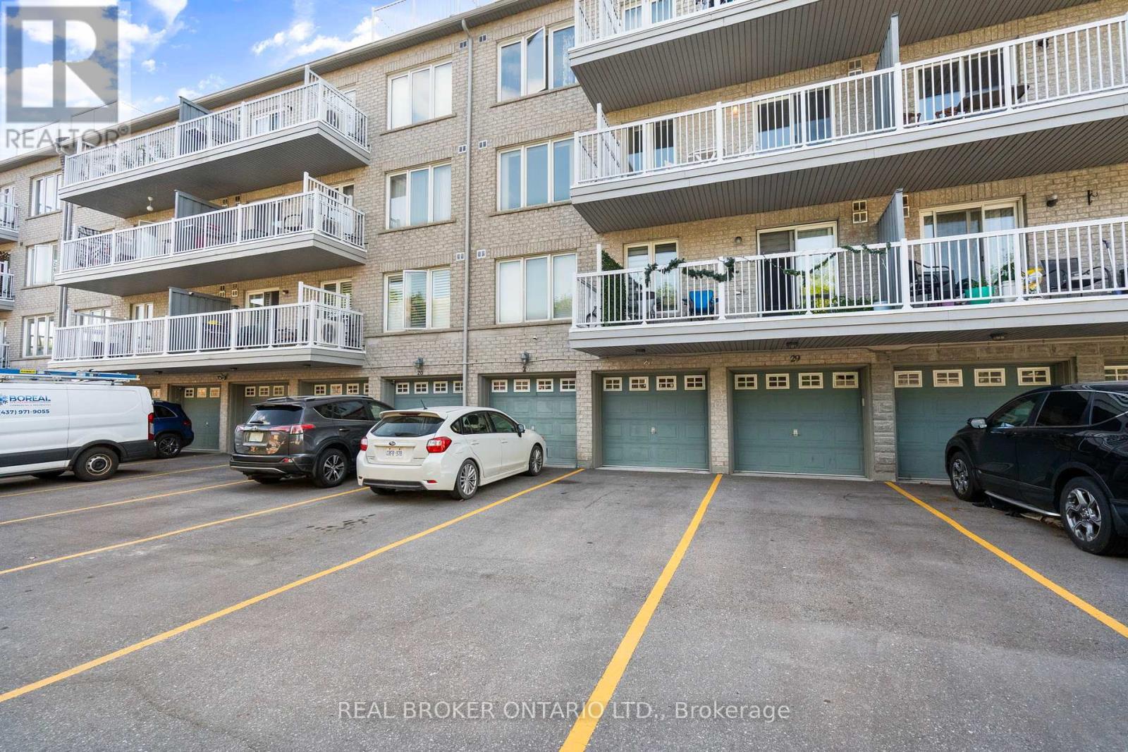 27 - 649E Warden Avenue, Toronto, ON - Outdoor With Facade