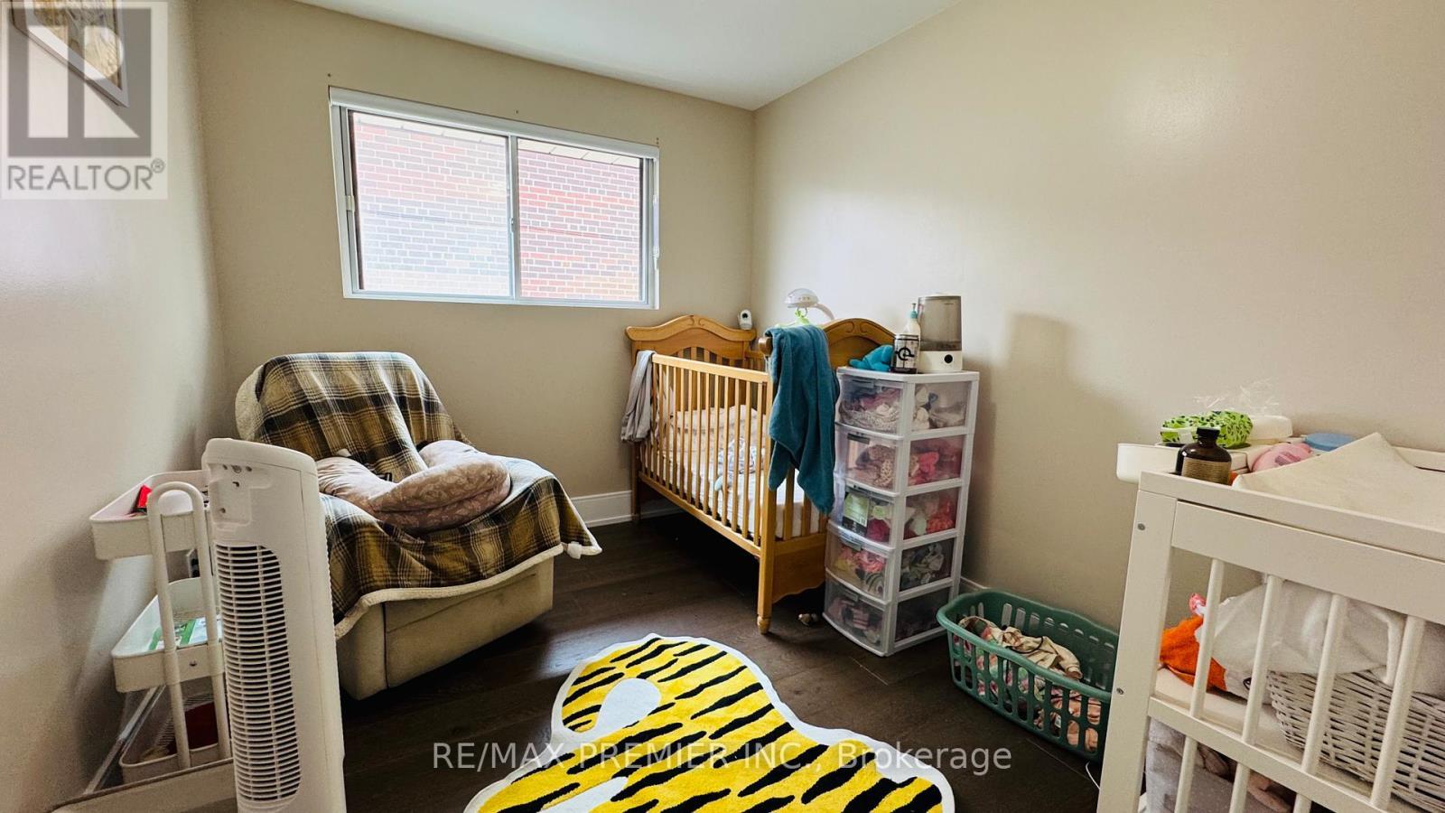 102 Northover Street, Toronto, ON - Indoor Photo Showing Bedroom