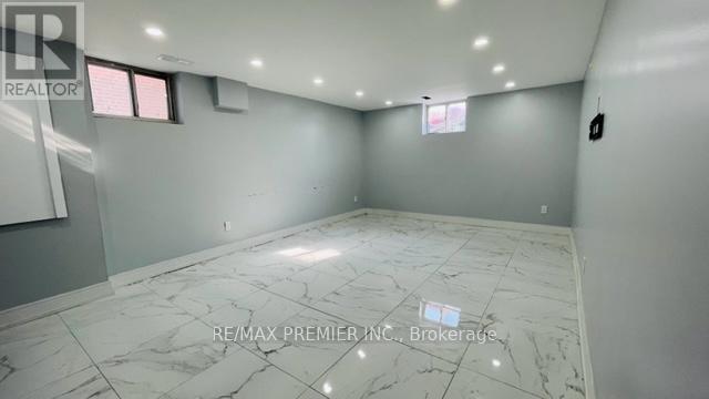 102 Northover Street, Toronto, ON - Indoor