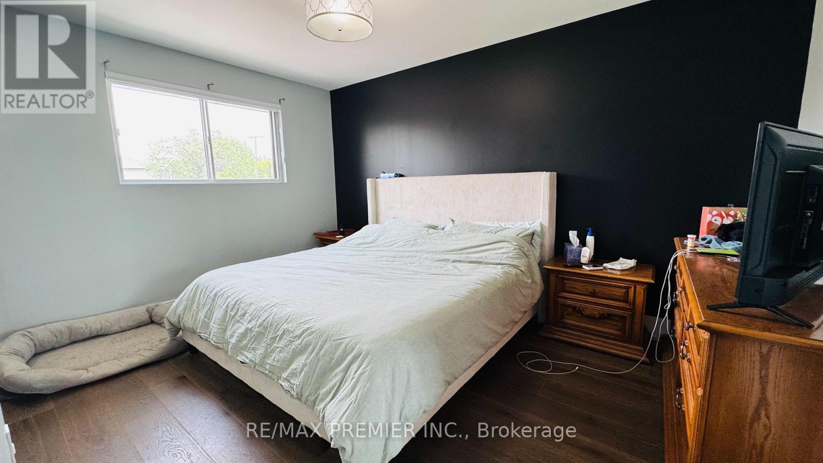 102 Northover Street, Toronto, ON - Indoor Photo Showing Bedroom