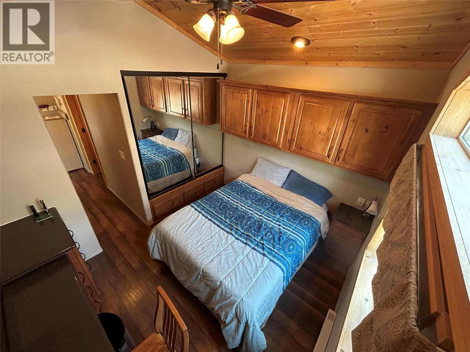 4835 Paradise Valley Drive Unit# 33, Peachland, BC