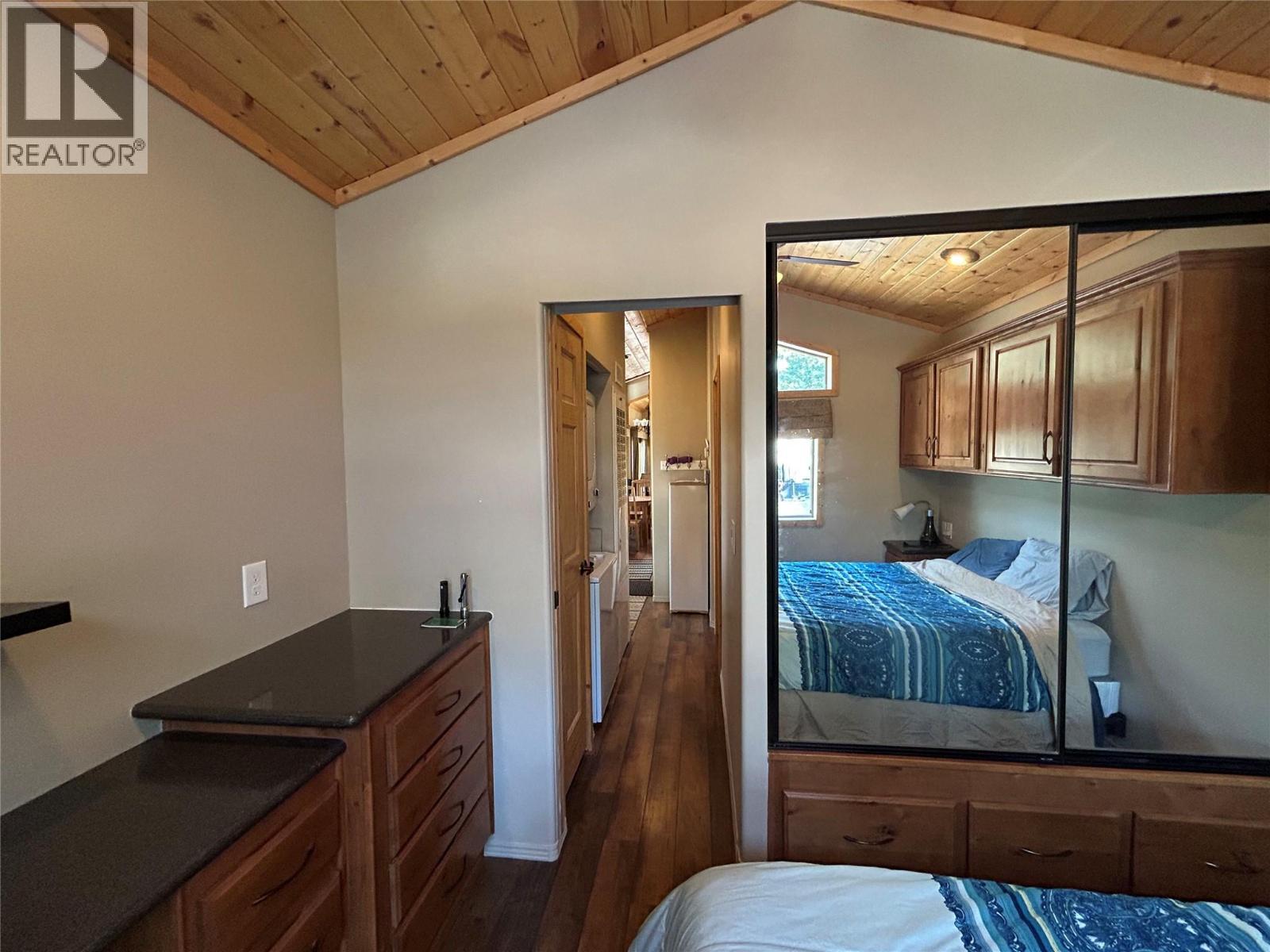 4835 Paradise Valley Drive Unit# 33, Peachland, BC