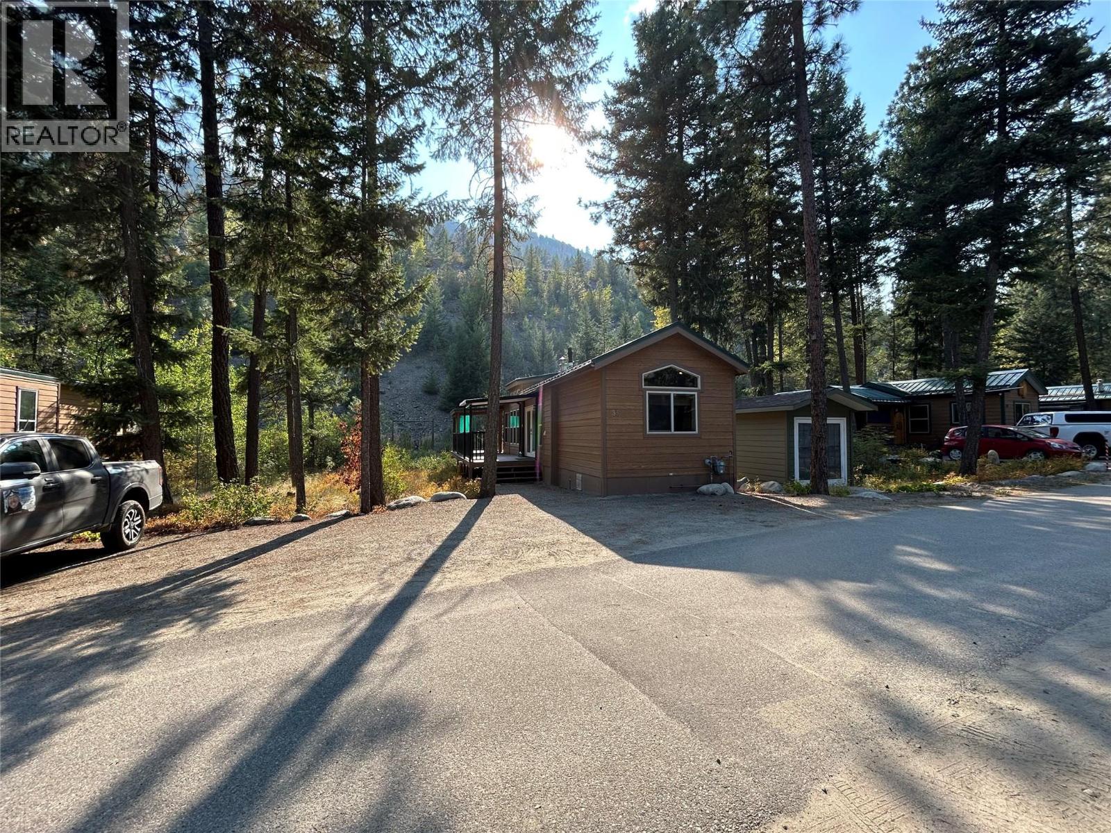 4835 Paradise Valley Drive Unit# 33, Peachland, BC