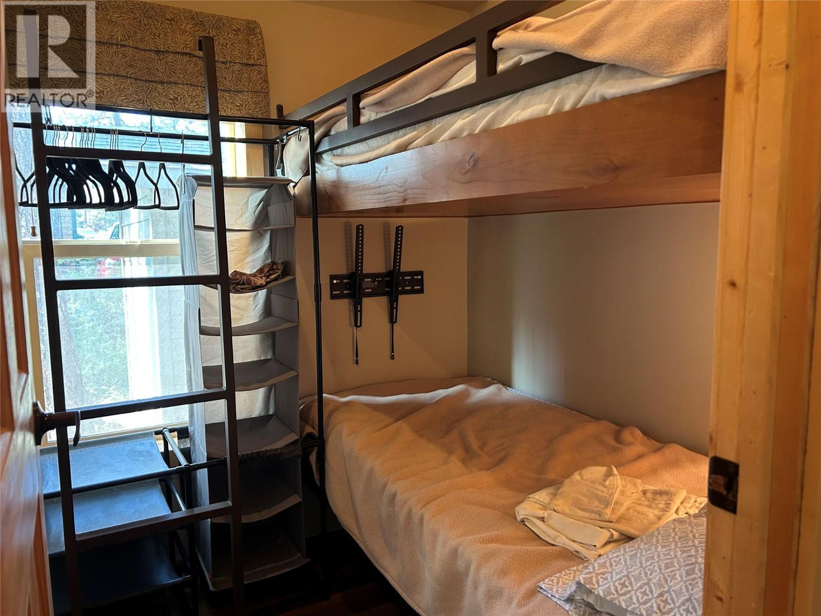 4835 Paradise Valley Drive Unit# 33, Peachland, BC