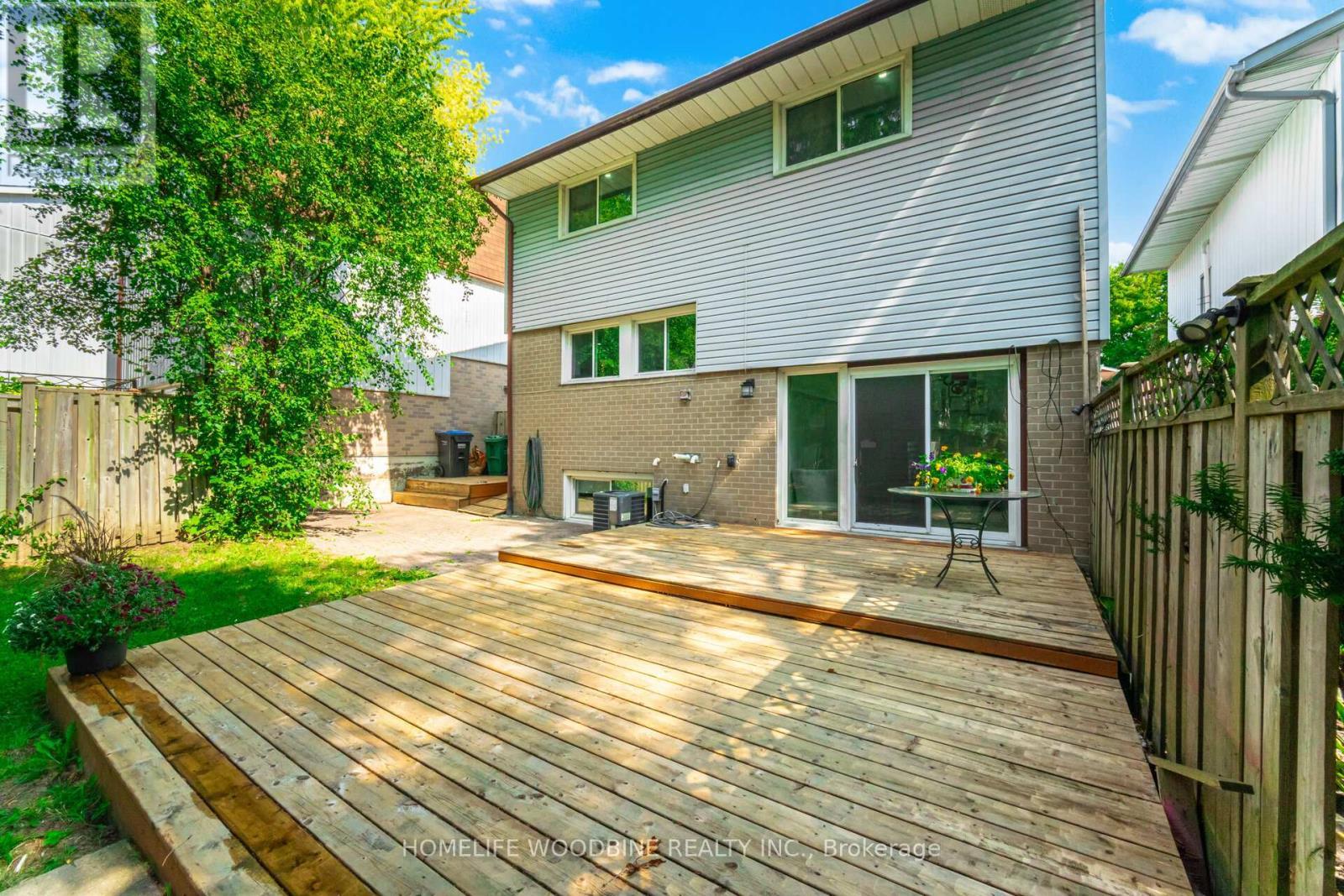 22 Highview Trail, Brampton, ON - Outdoor With Deck Patio Veranda With Exterior