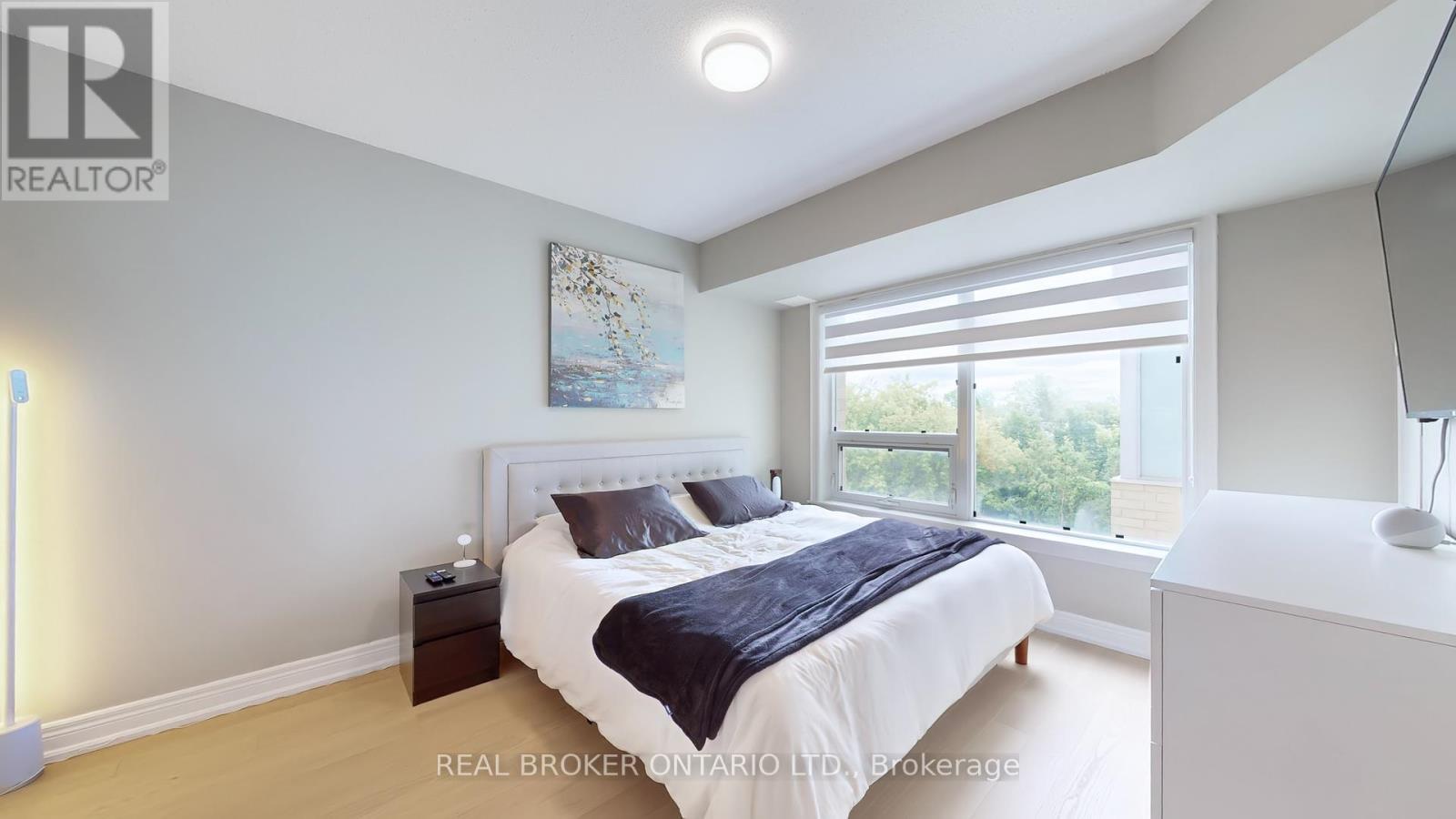 415 - 701 Sheppard Avenue W, Toronto, ON - Indoor Photo Showing Bedroom