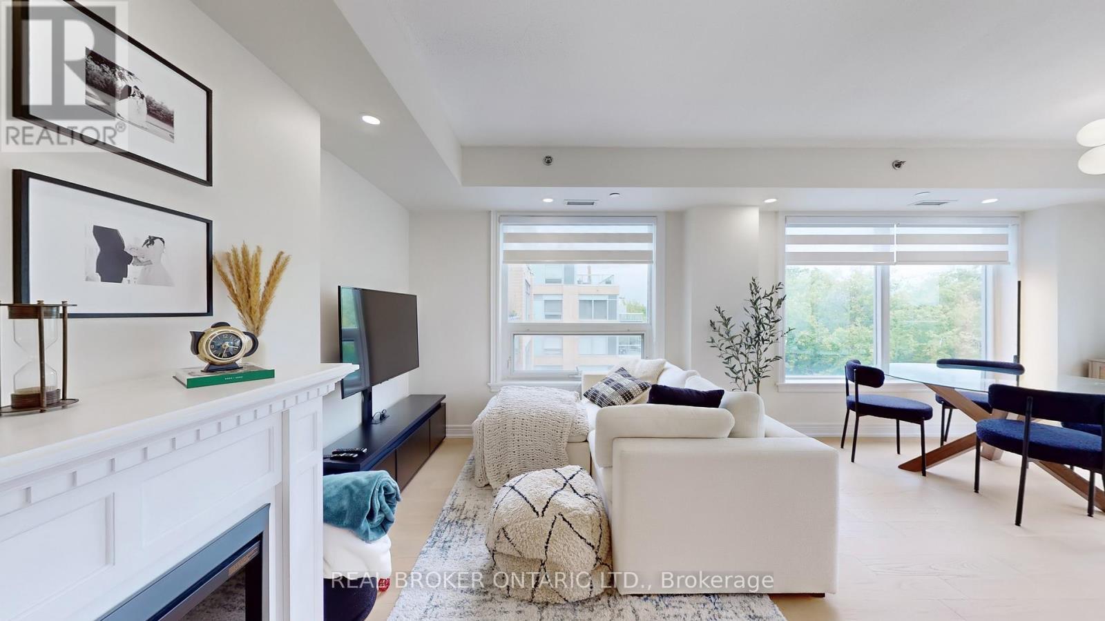 415 - 701 Sheppard Avenue W, Toronto, ON - Indoor