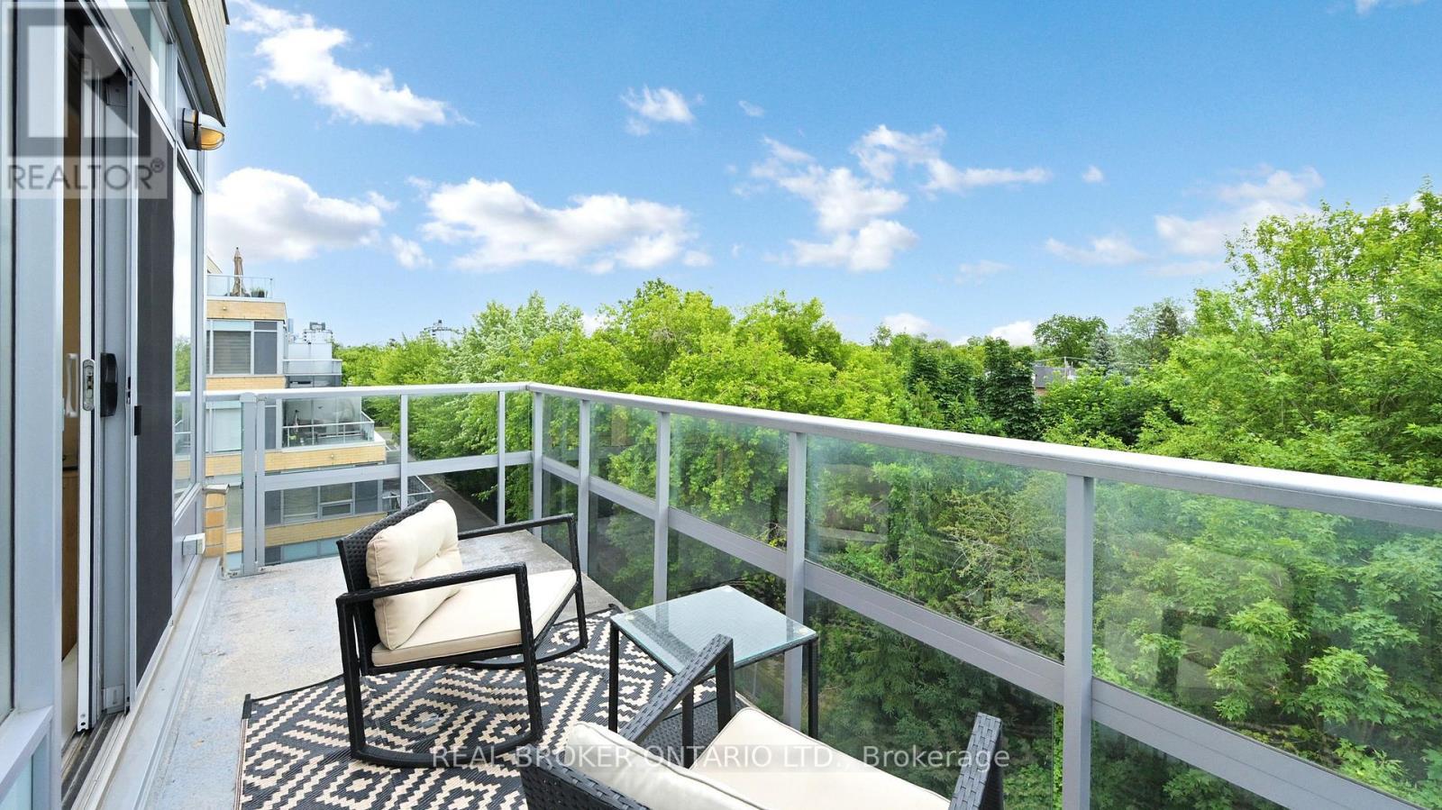 415 - 701 Sheppard Avenue W, Toronto, ON - Outdoor With Balcony