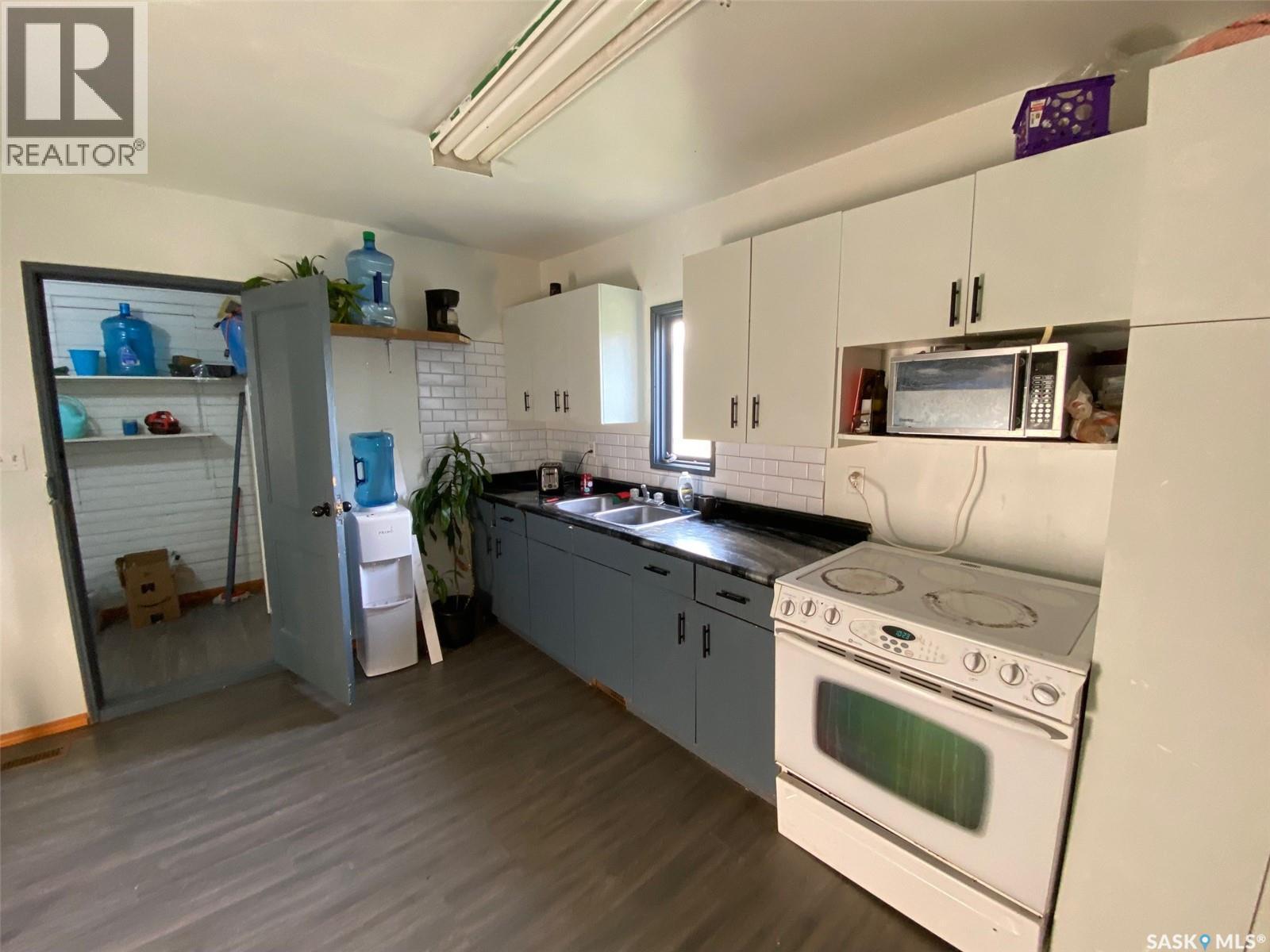 Willowbrook Acreage, Orkney Rm No. 244, SK - Indoor Photo Showing Kitchen With Double Sink