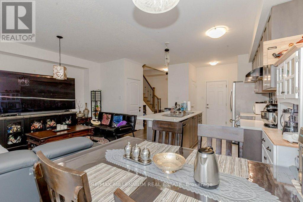 31 - 8273 Tulip Tree Drive, Niagara Falls, ON - Indoor Photo Showing Other Room