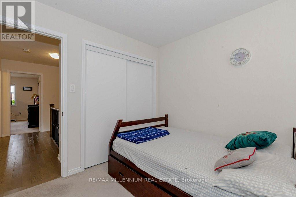 31 - 8273 Tulip Tree Drive, Niagara Falls, ON - Indoor Photo Showing Bedroom